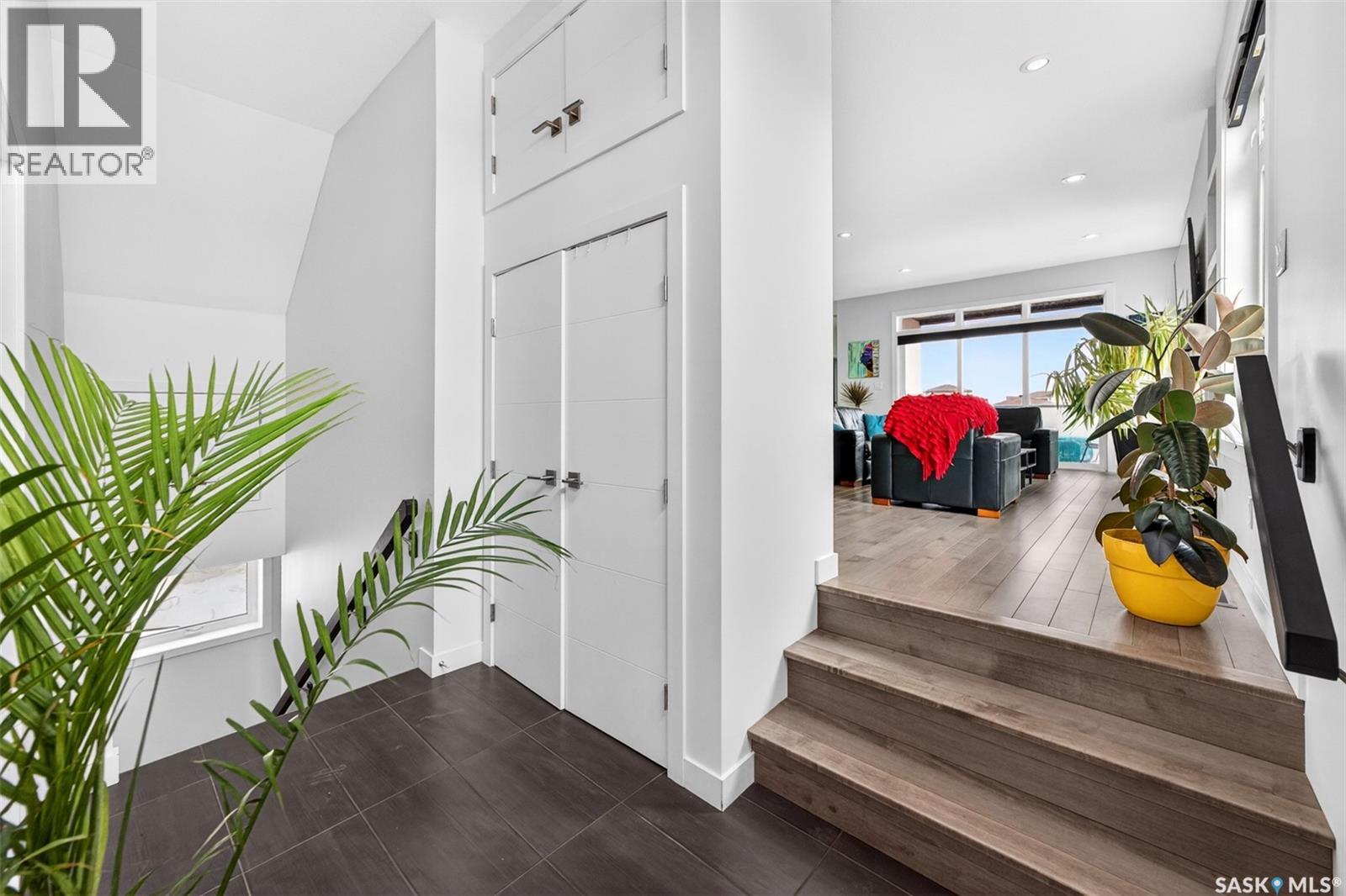 5501 Norseman CRESCENT - 2