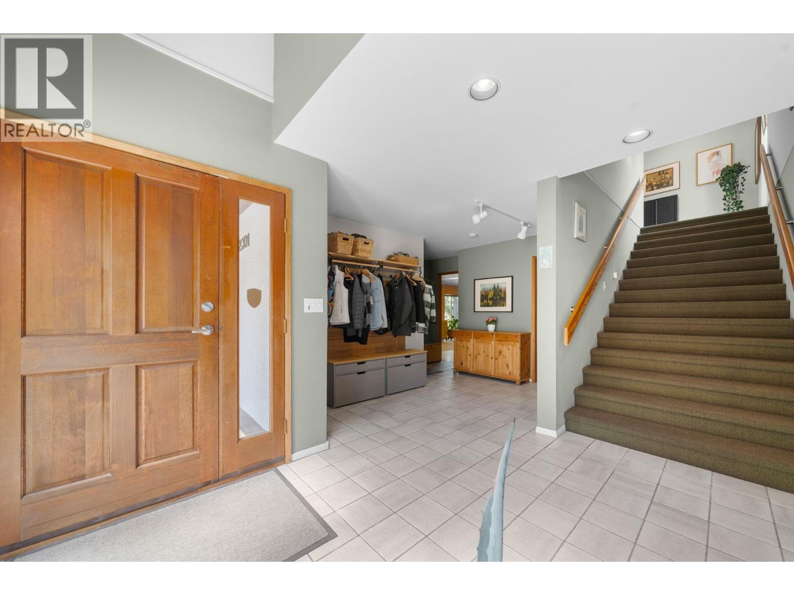 2301 GREENWOOD WAY, Squamish
