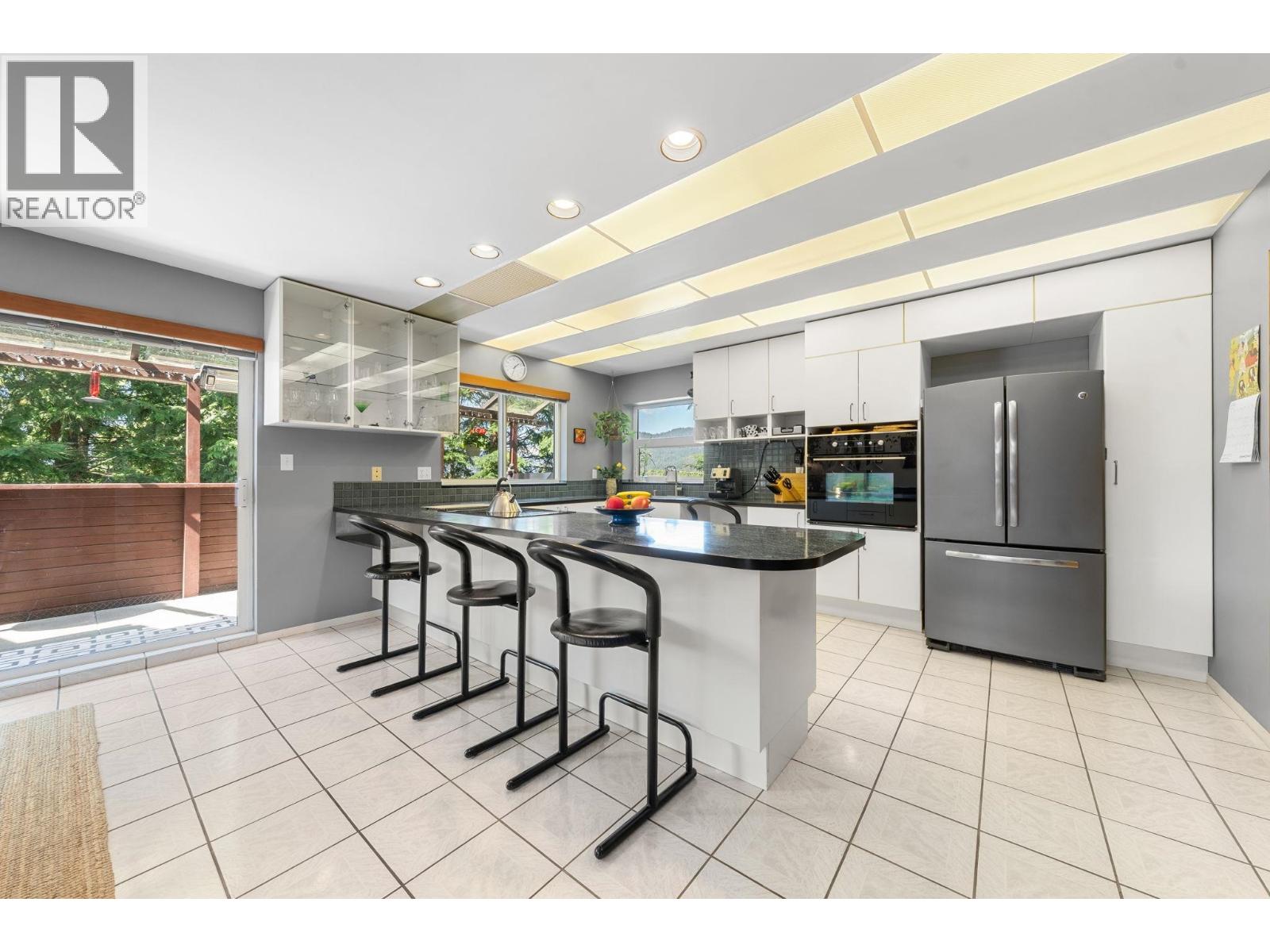 2301 GREENWOOD WAY, Squamish