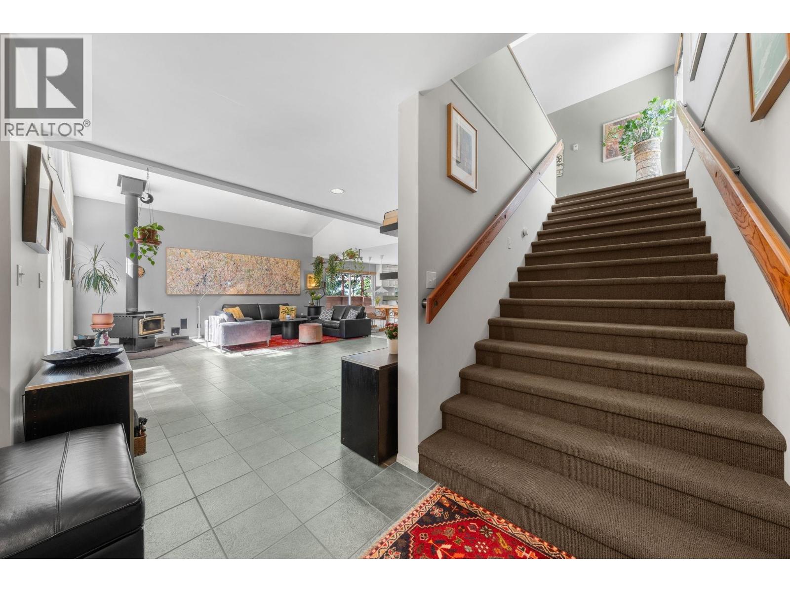 2301 GREENWOOD WAY, Squamish