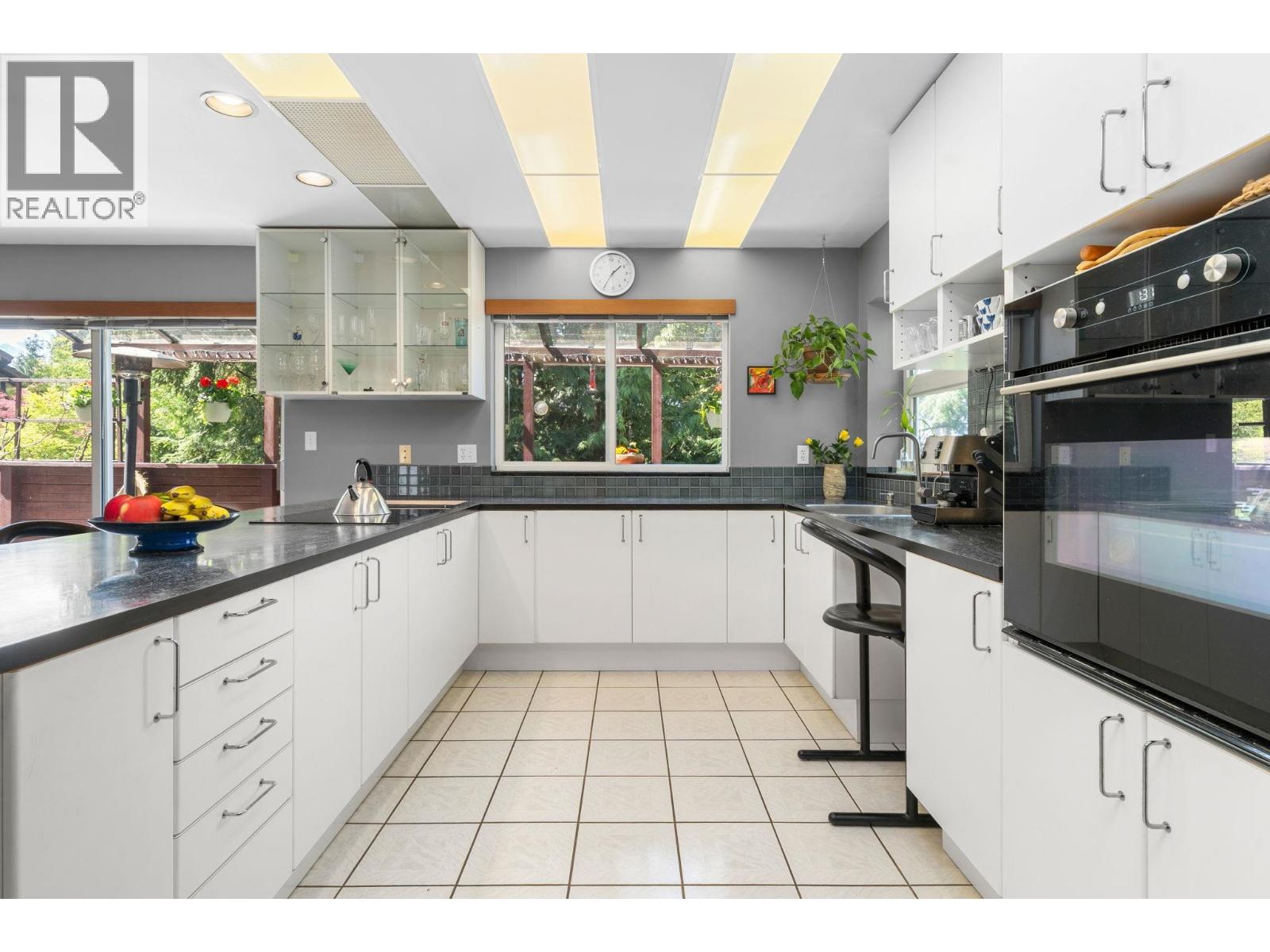 2301 GREENWOOD WAY, Squamish