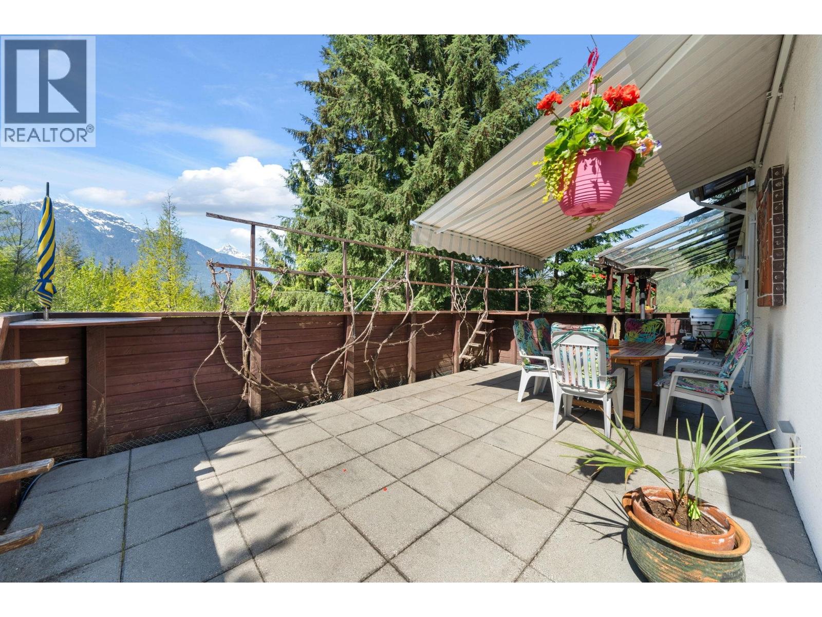 2301 GREENWOOD WAY, Squamish