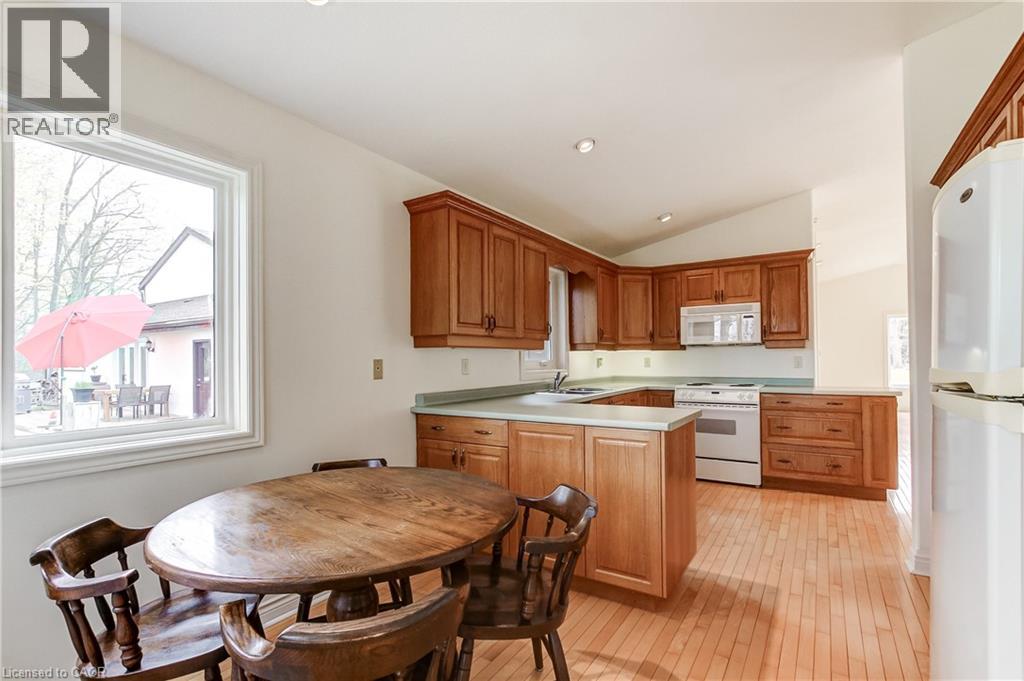 2236 CENTRE Road, Campbellville, Ontario, L0P1B0 — Photo 15