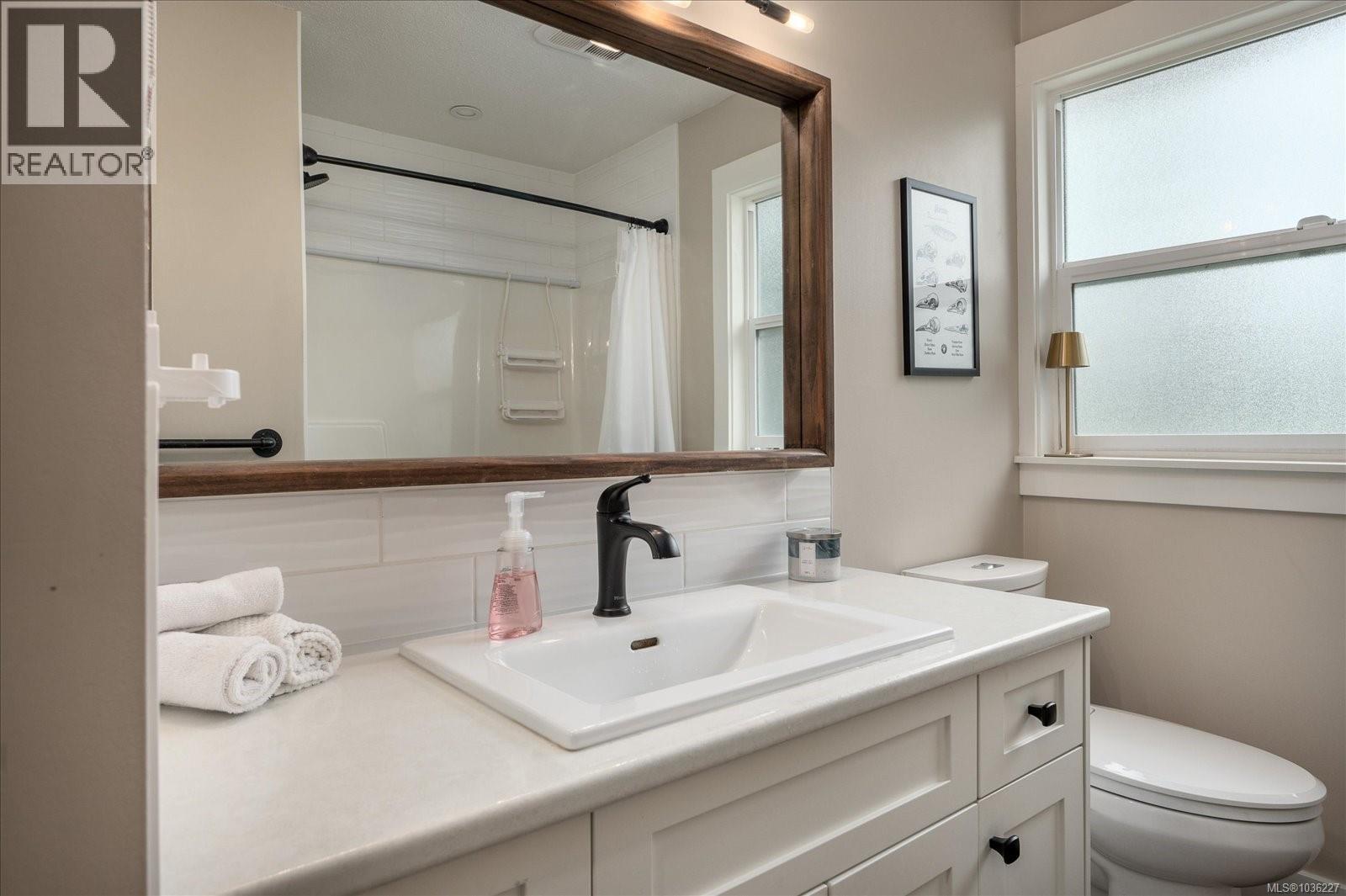 5151 Metral Dr - 24