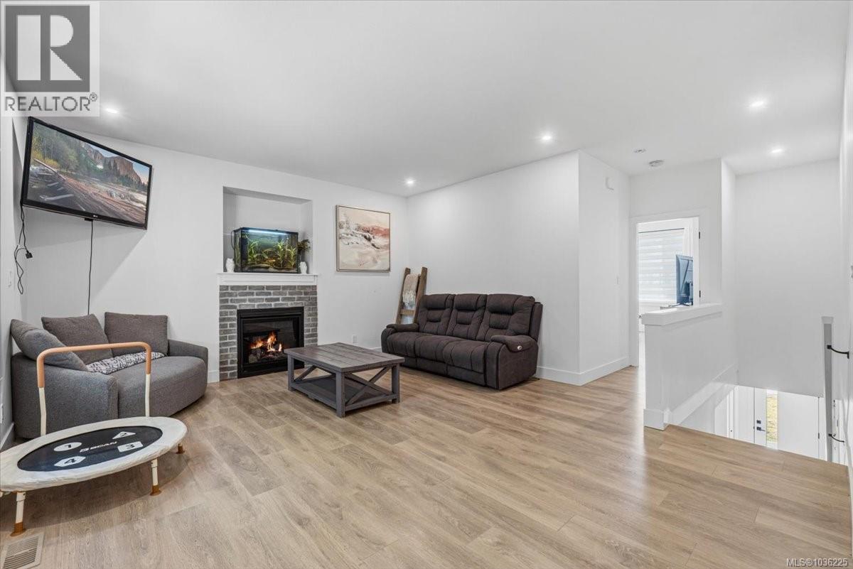 386 Avaani Way - 9