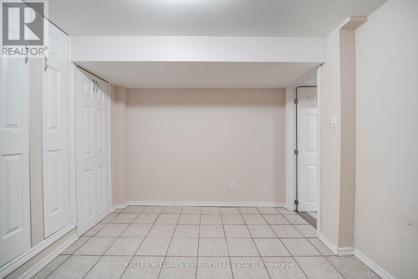51 DIVINE DRIVE - 31