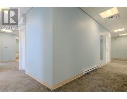 40 Airport Heights Drive thumbnail 28