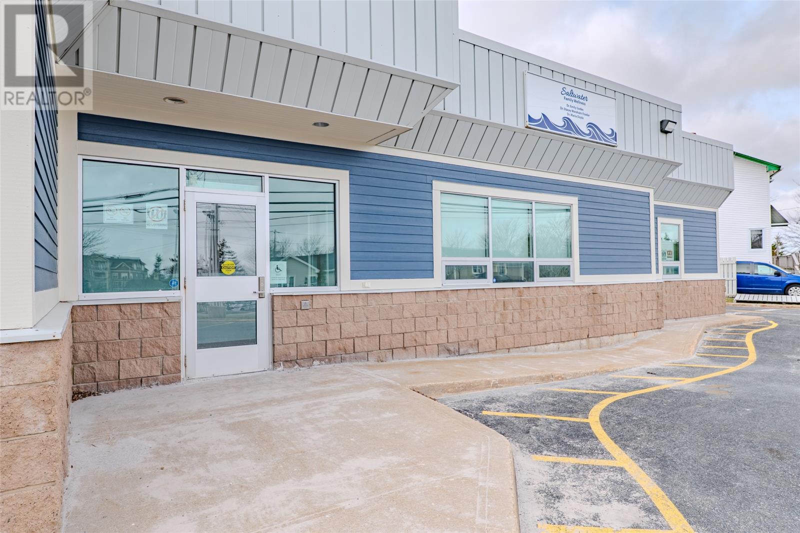 40 Airport Heights Drive, St. John's — photo 2