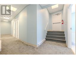 40 Airport Heights Drive thumbnail 29