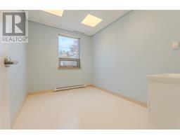 40 Airport Heights Drive thumbnail 35