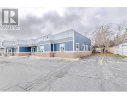 40 Airport Heights Drive thumbnail 3