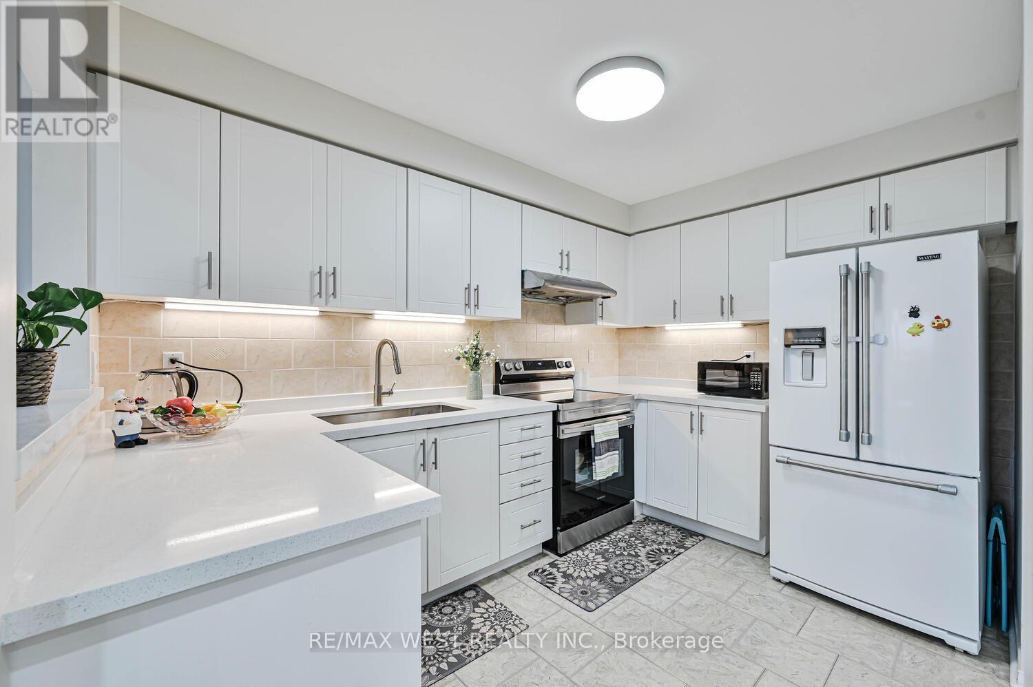 #48 120 RAILROAD STREET - 23