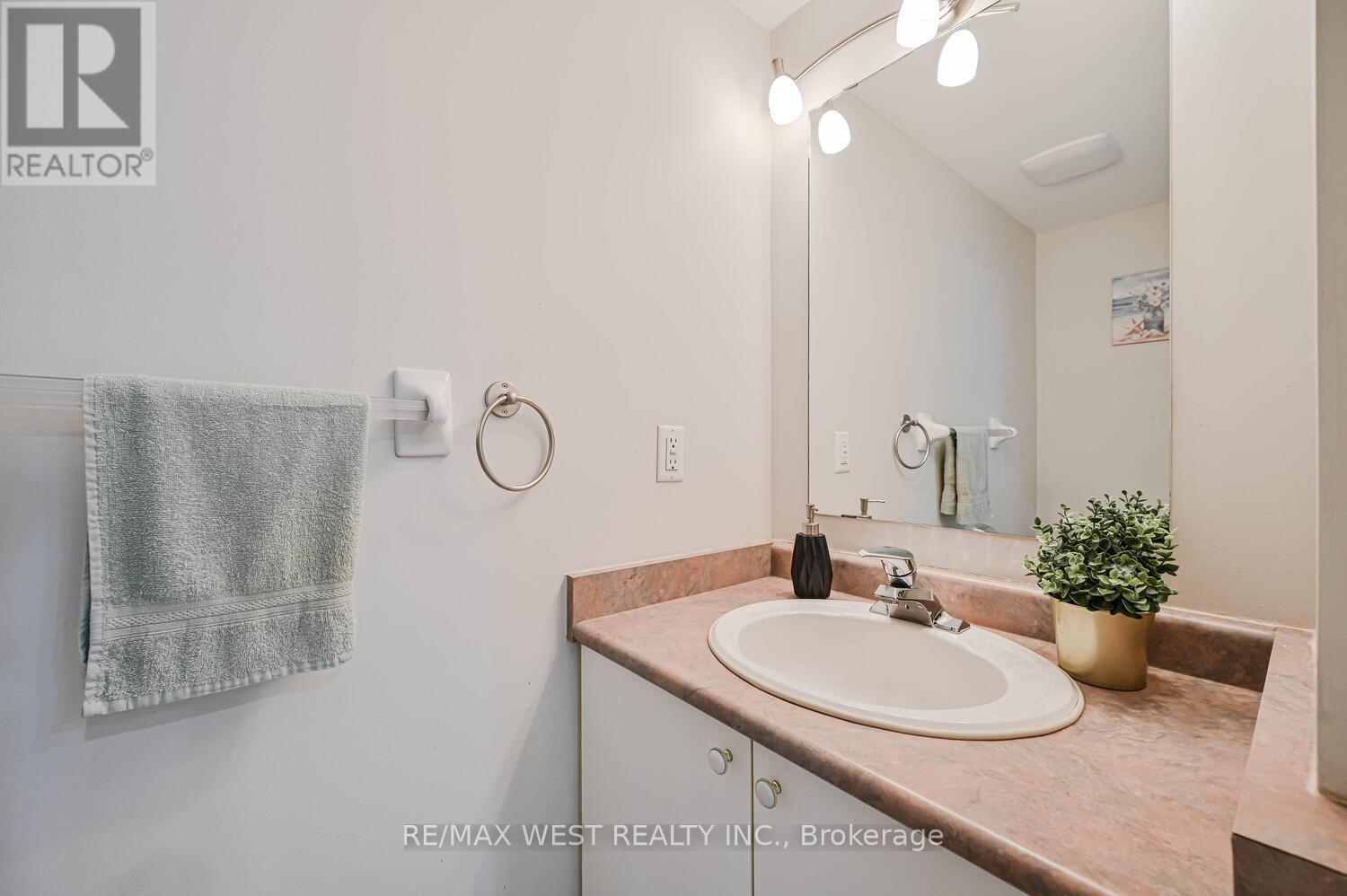 #48 120 RAILROAD STREET - 36