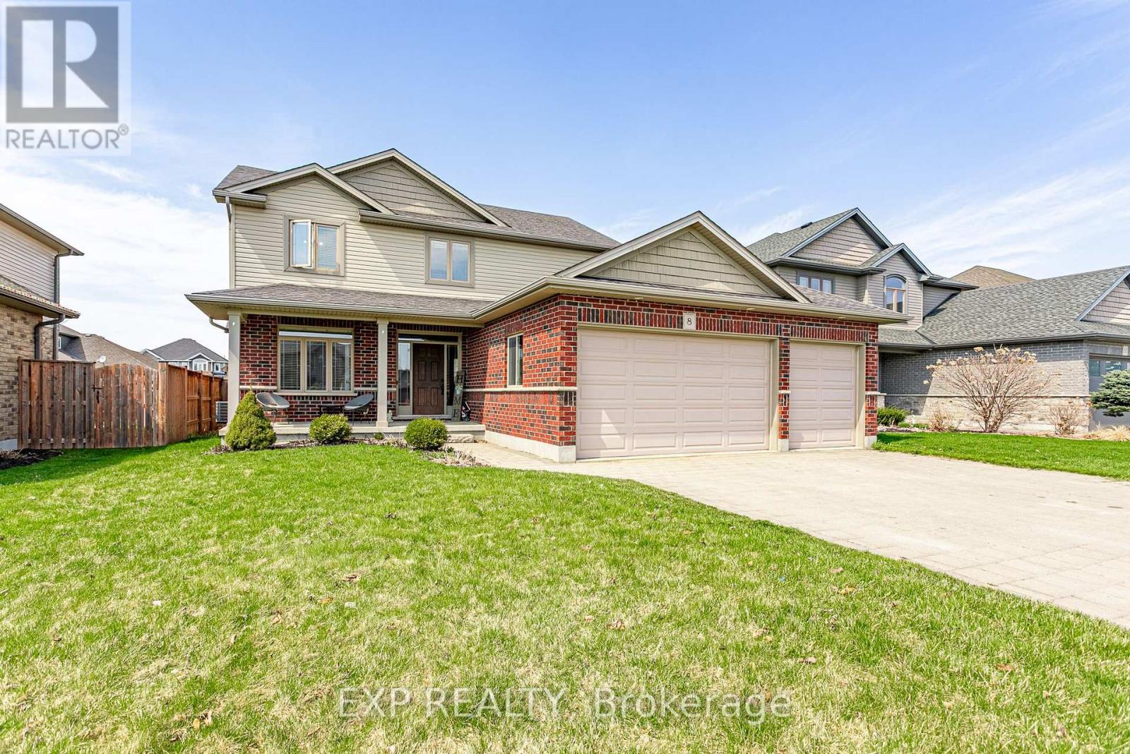 8 OLIVER CRESCENT - Image 2
