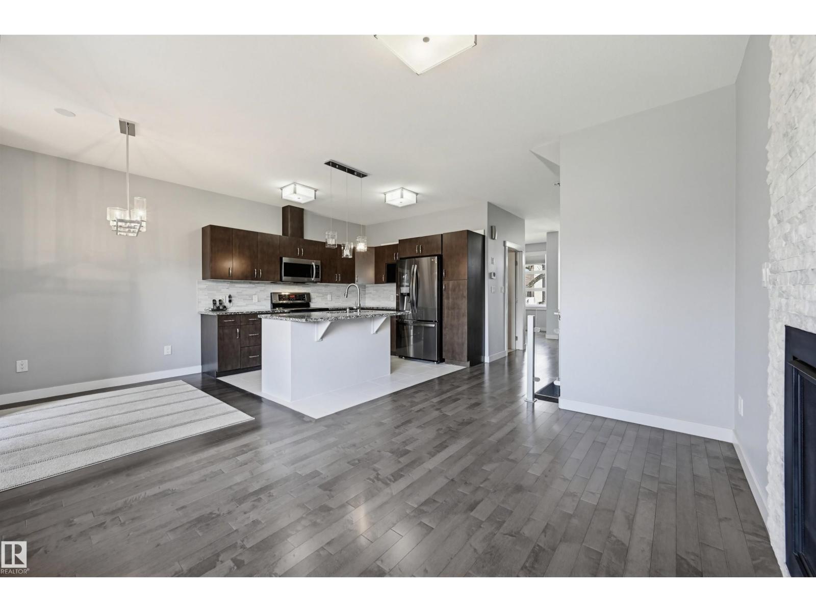 8834 91 ST NW - 11