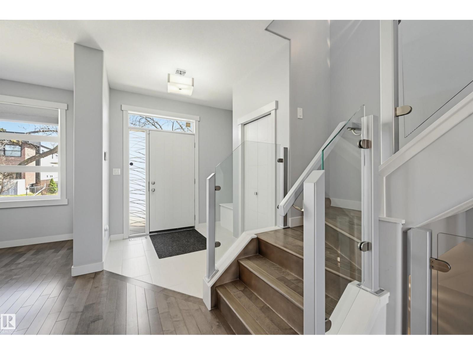 8834 91 ST NW - 3
