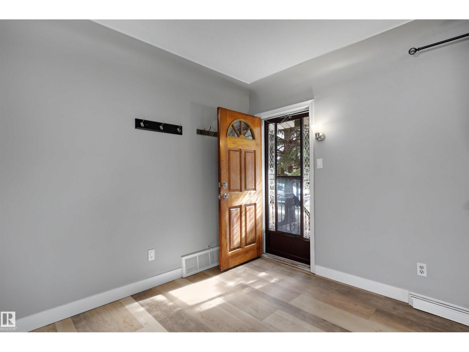 12423 135 ST NW - Image 2
