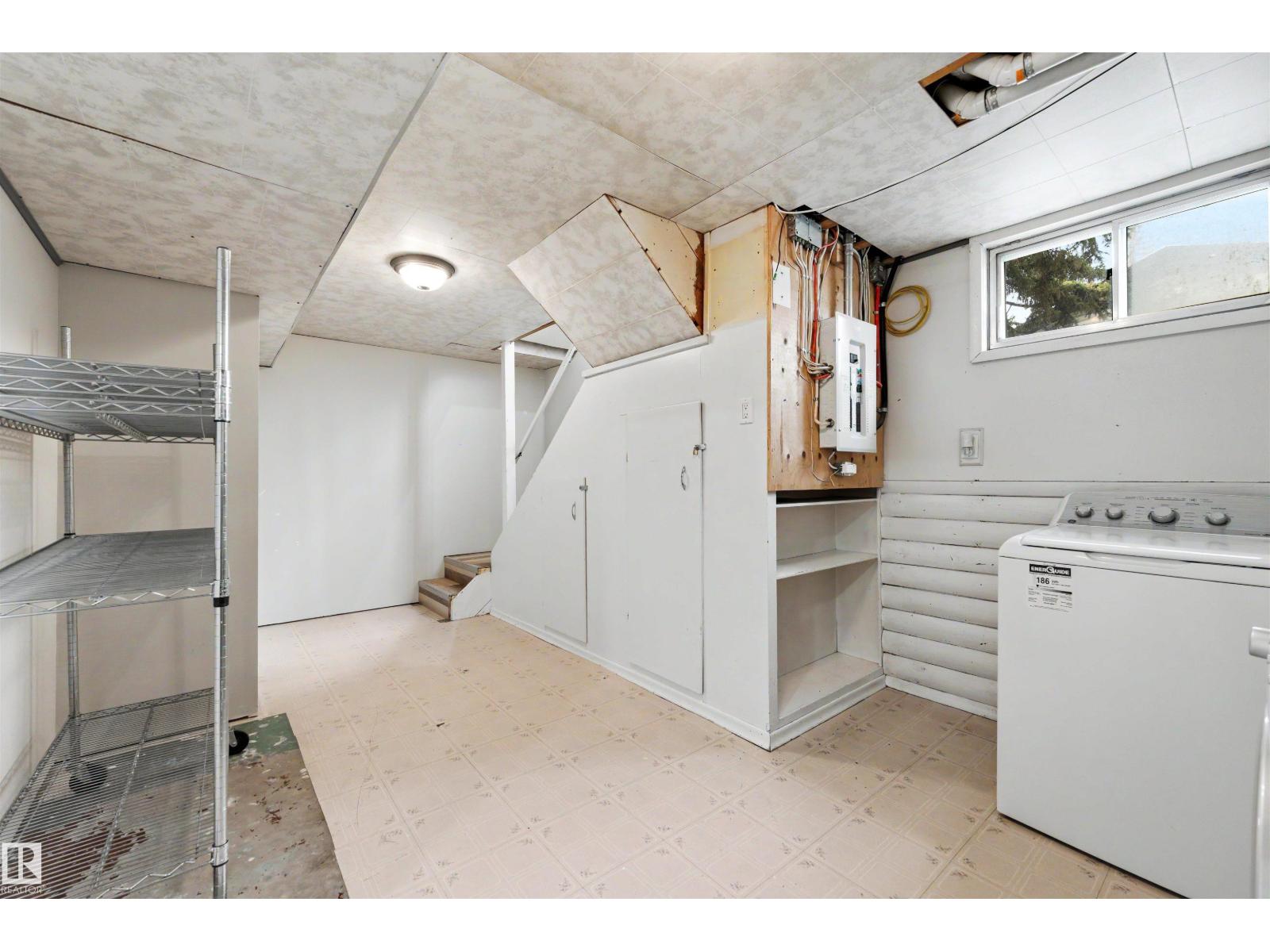 12423 135 ST NW - 28