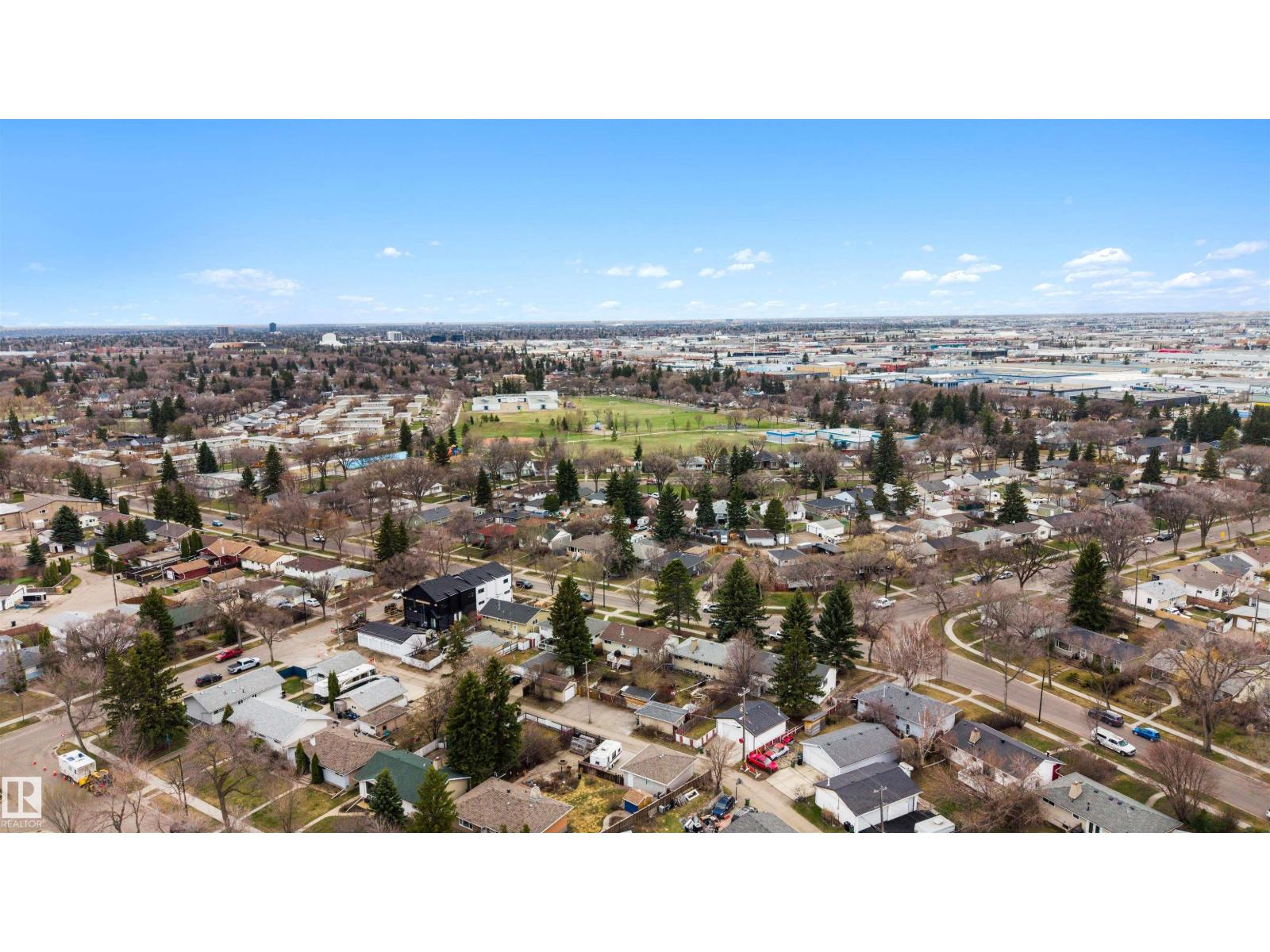 12423 135 ST NW - 49