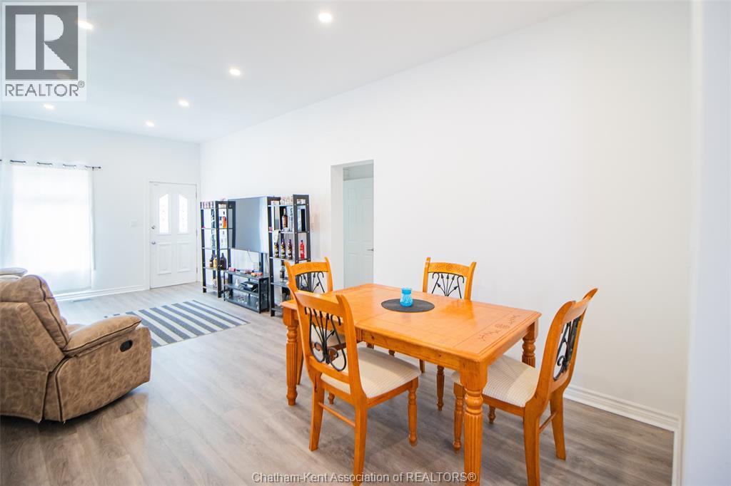 53 Selkirk STREET - 8