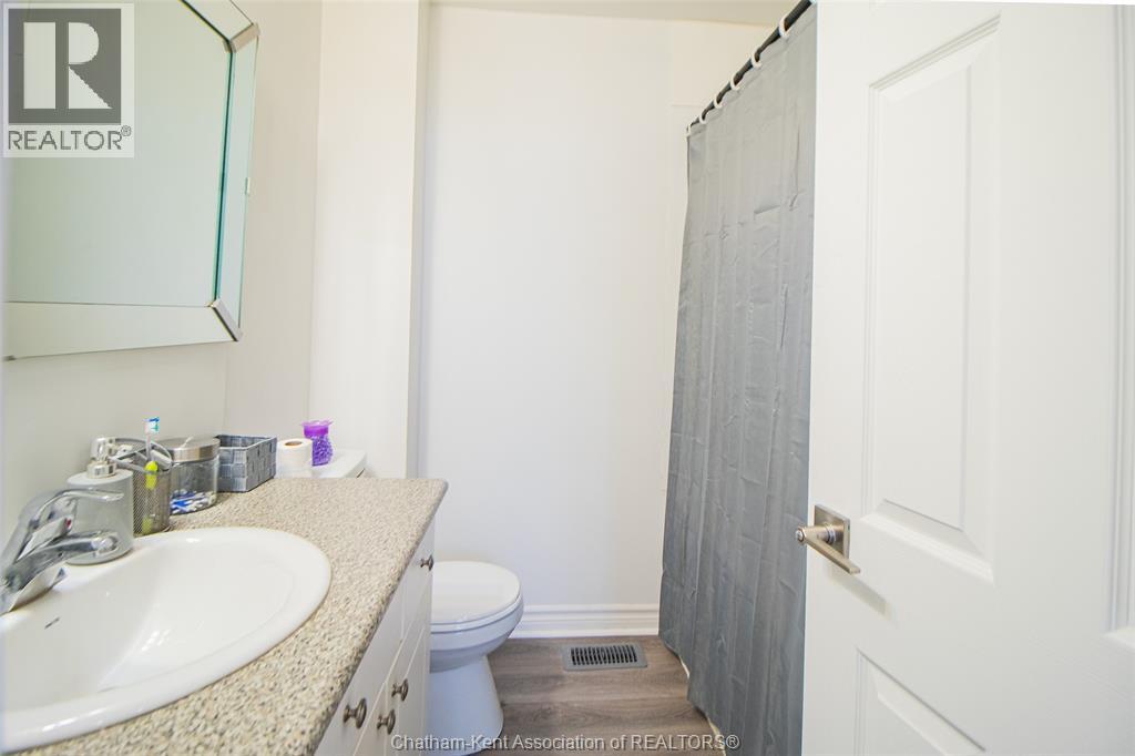 53 Selkirk STREET - 15
