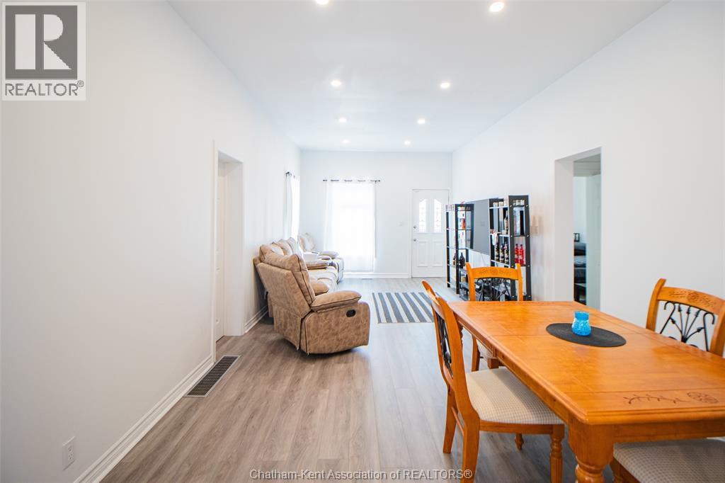53 Selkirk STREET - 7