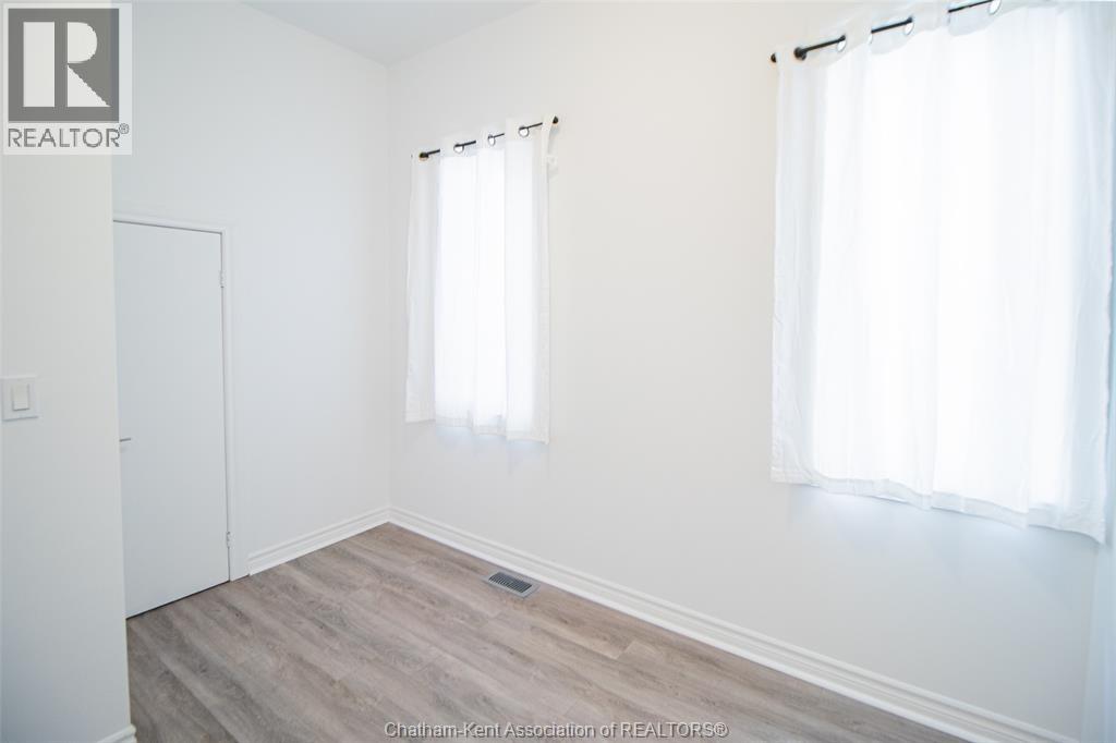 53 Selkirk STREET - 12
