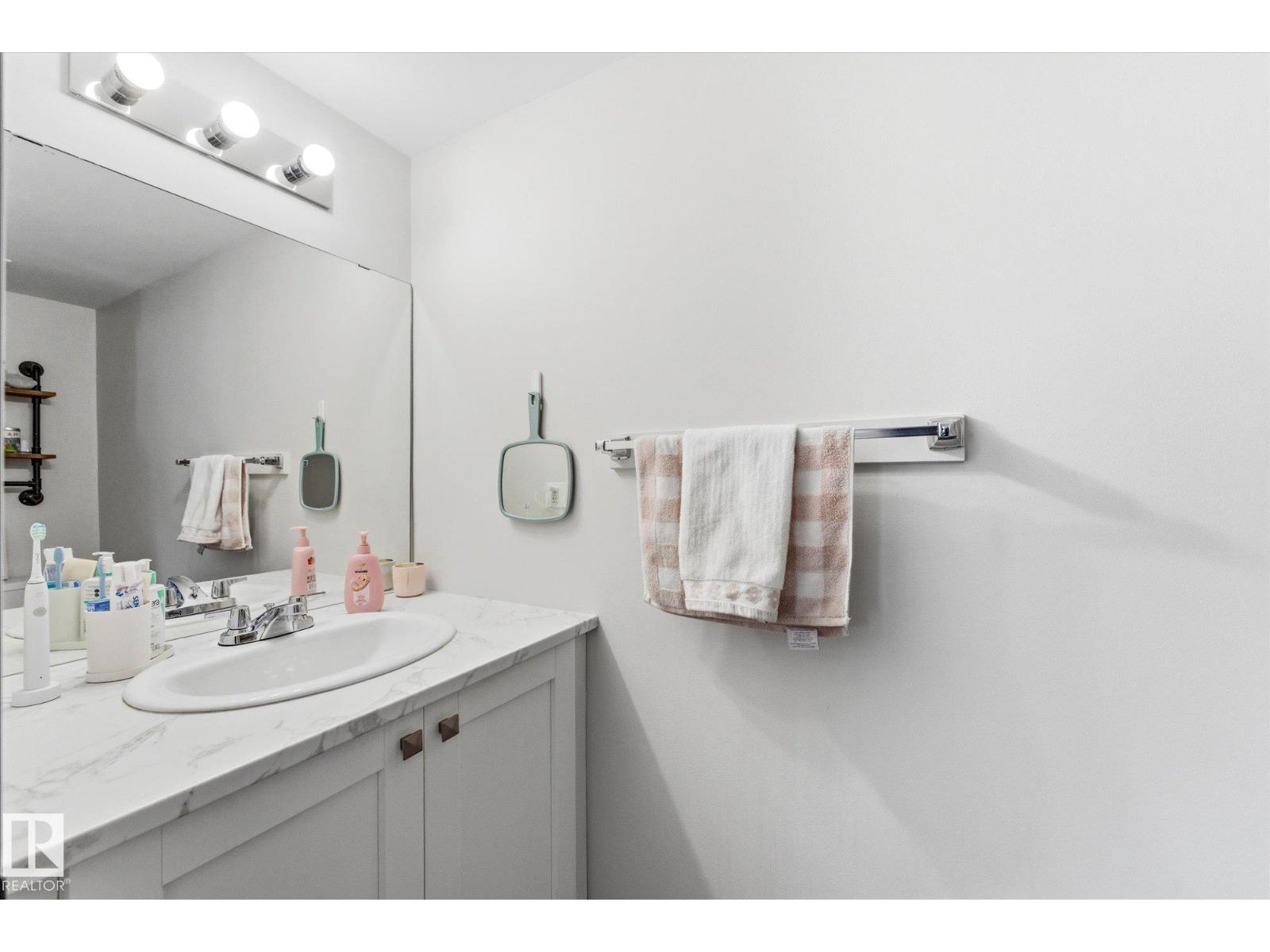 #905 10175 114 ST NW - 17