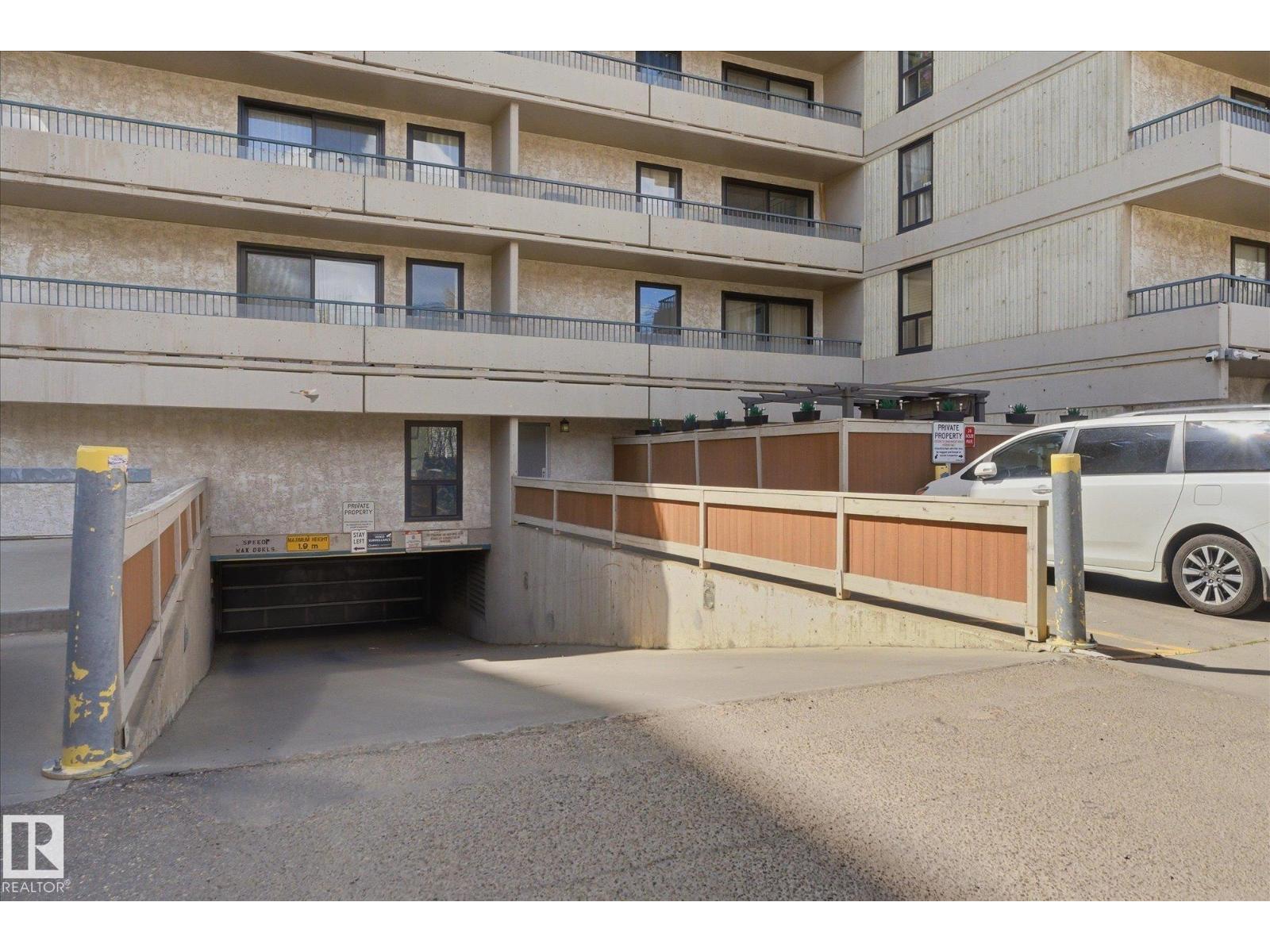 #905 10175 114 ST NW - 27