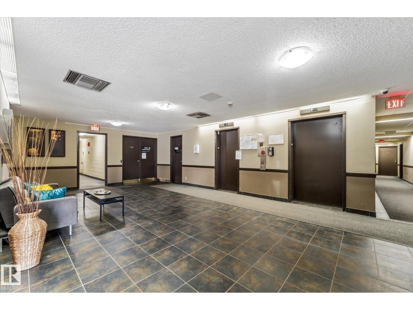 #905 10175 114 ST NW - 4