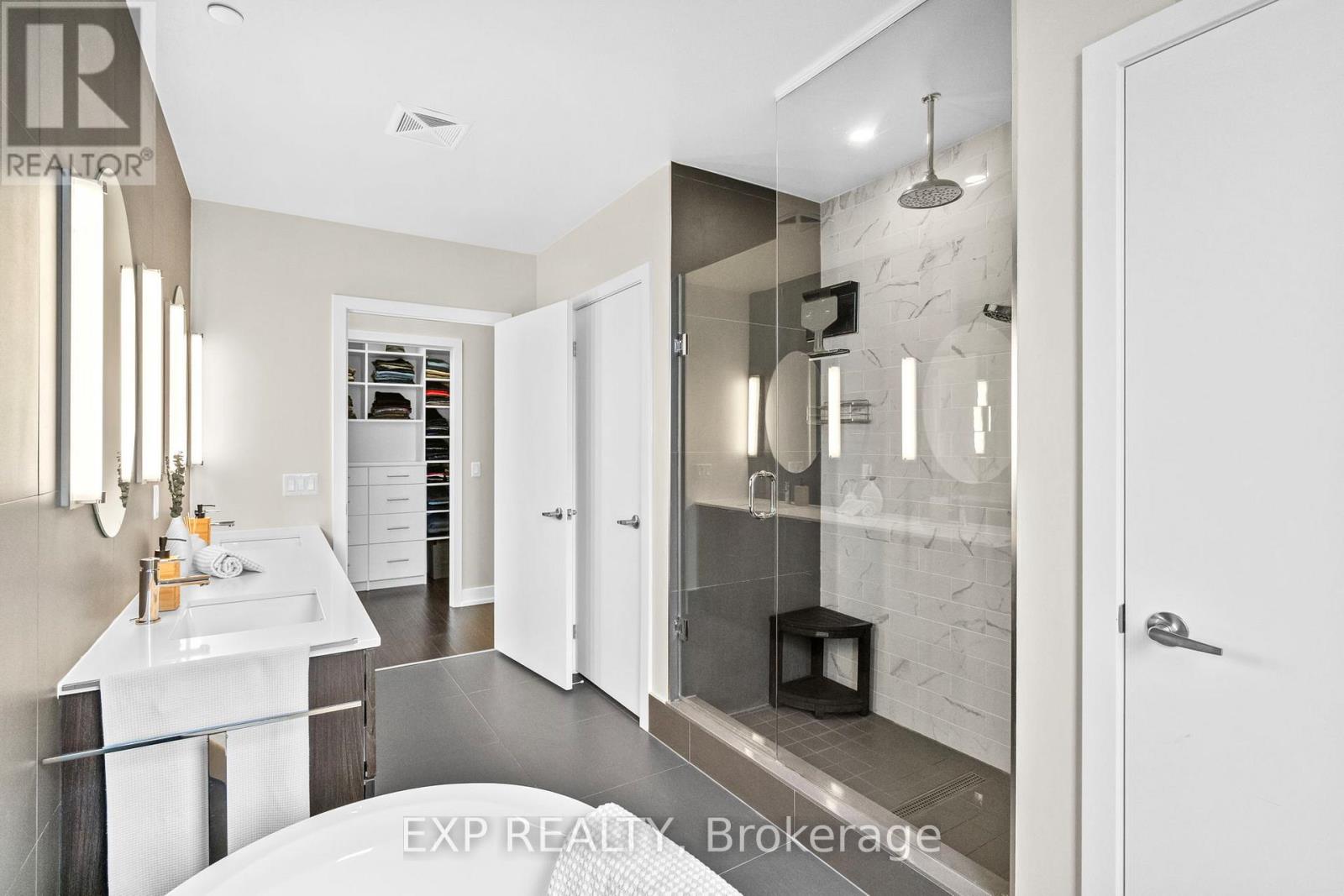 #1201 8 ANN STREET - 26