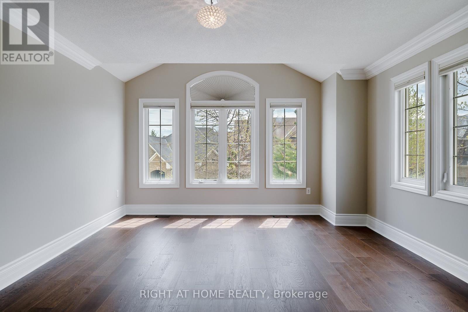 3353 SKIPTON LANE - 33