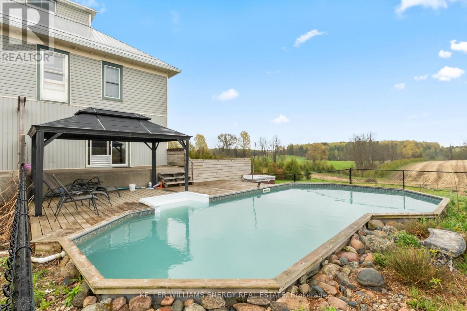 28 LOCKHART COURT - 20