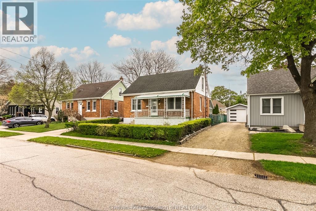 118 Alexandra AVENUE, Chatham, Ontario, N7M1Y3 — Photo 4