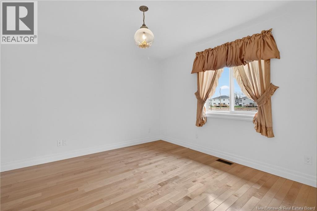 92 Augusta Terrace - 19