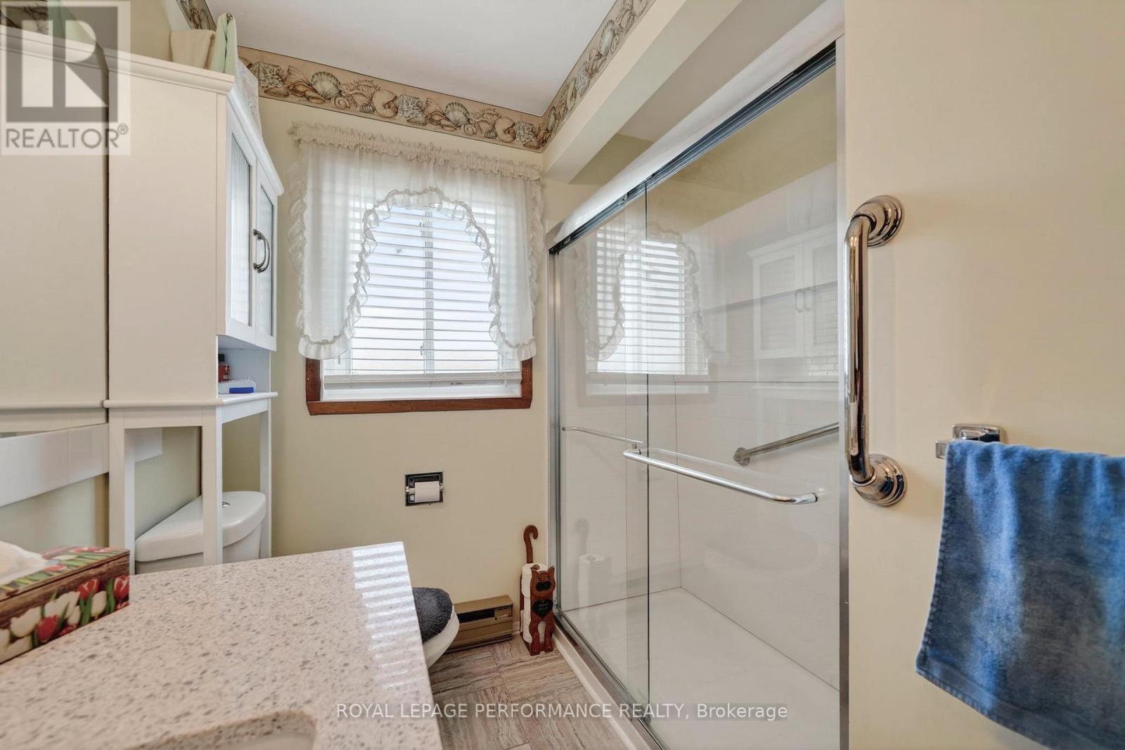 3205 DUVAL AVENUE - 17