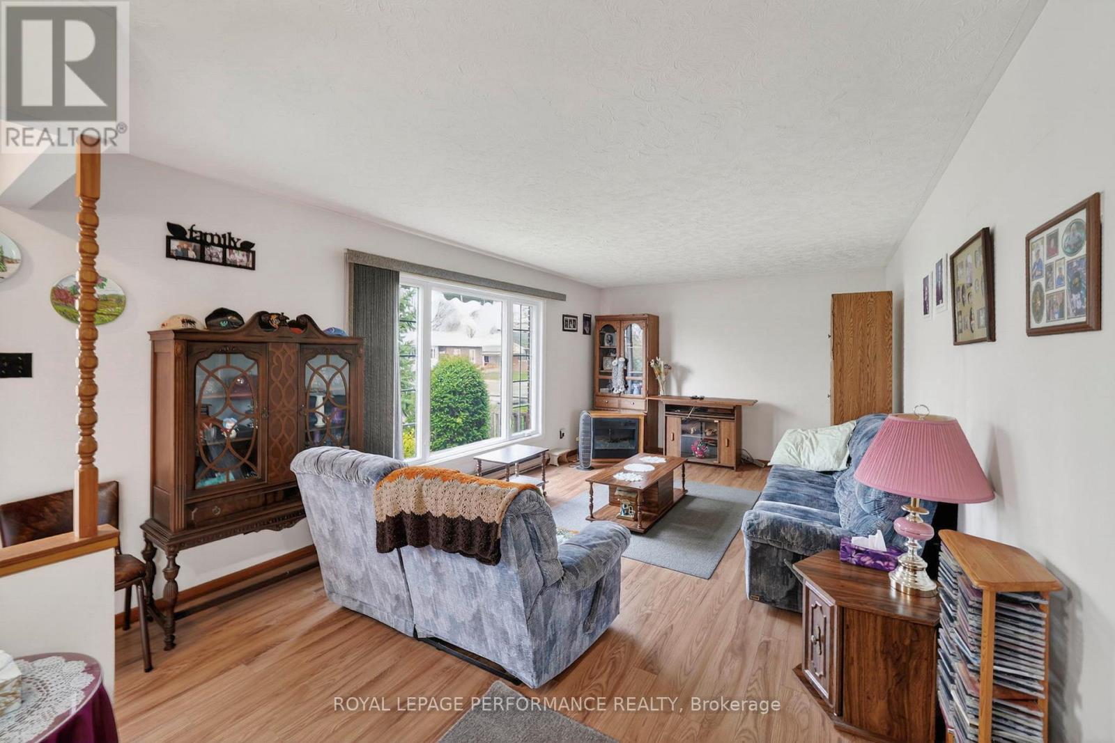 3205 DUVAL AVENUE - 4