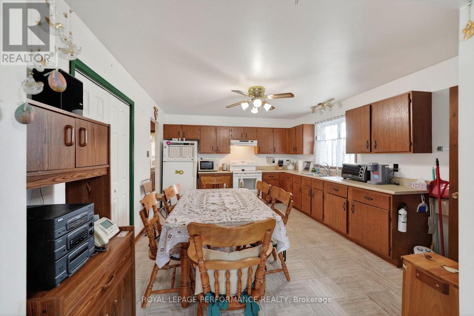 3205 DUVAL AVENUE - 7