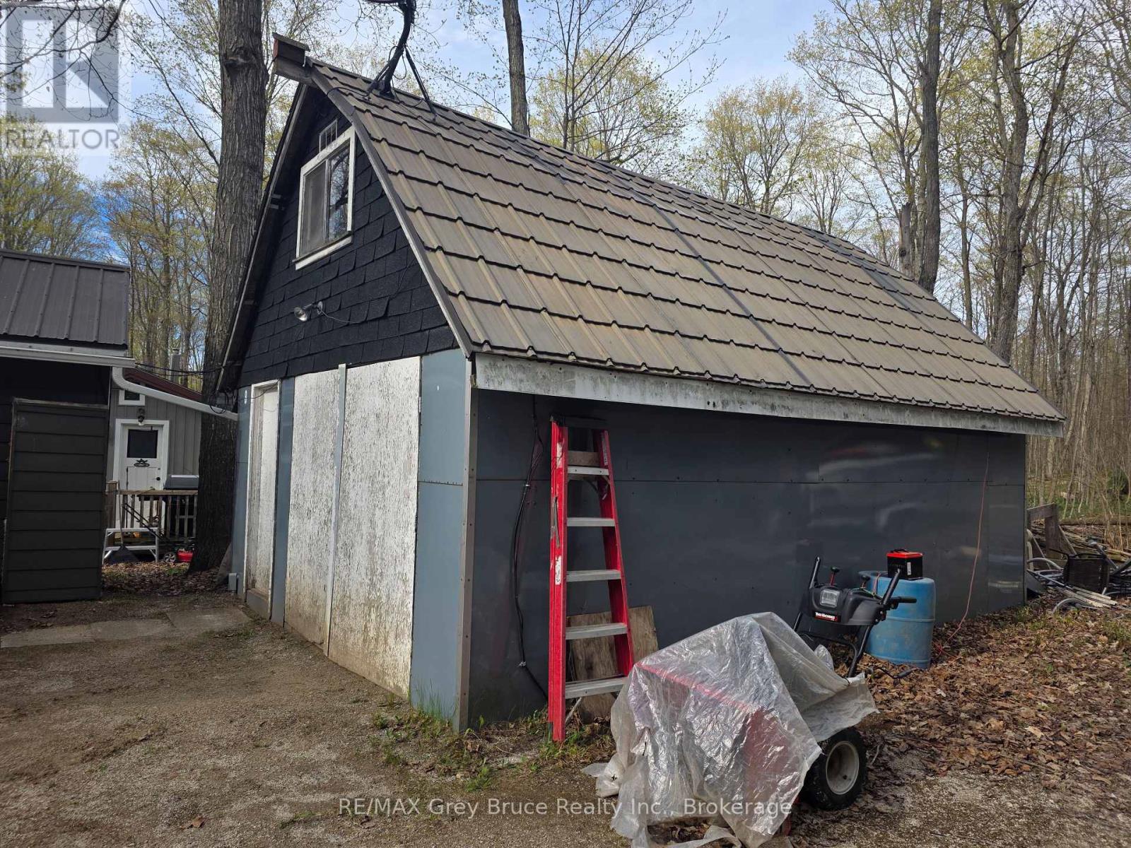151 FRANCIS DRIVE - 5