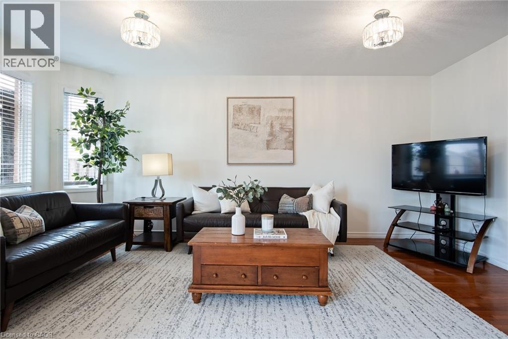 638 WINDFLOWER Crescent, Kitchener, Ontario, N2E3S9 — Photo 24