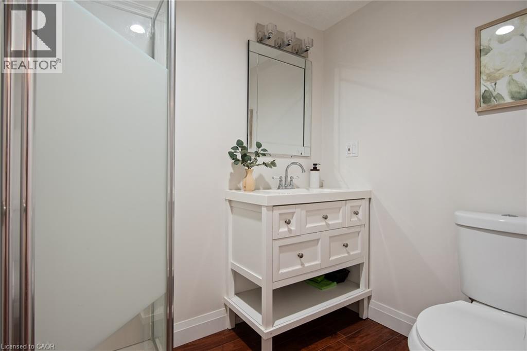 638 WINDFLOWER Crescent, Kitchener, Ontario, N2E3S9 — Photo 47