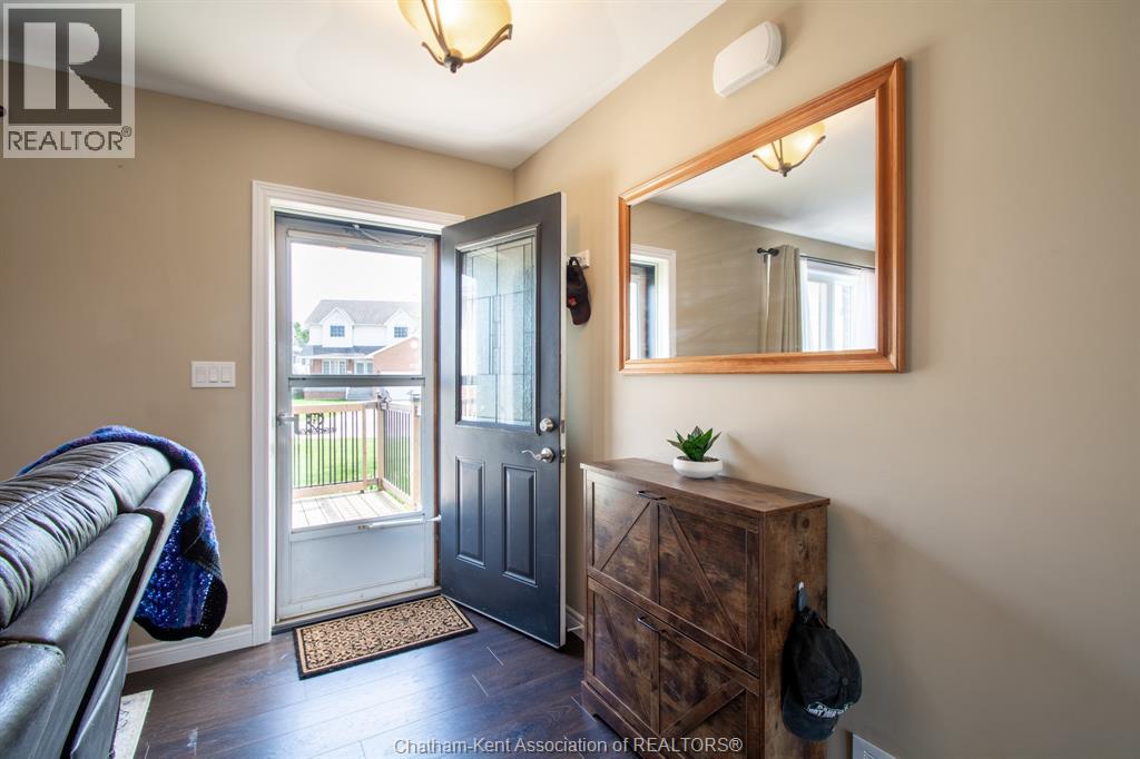 227 Bristol DRIVE - 10