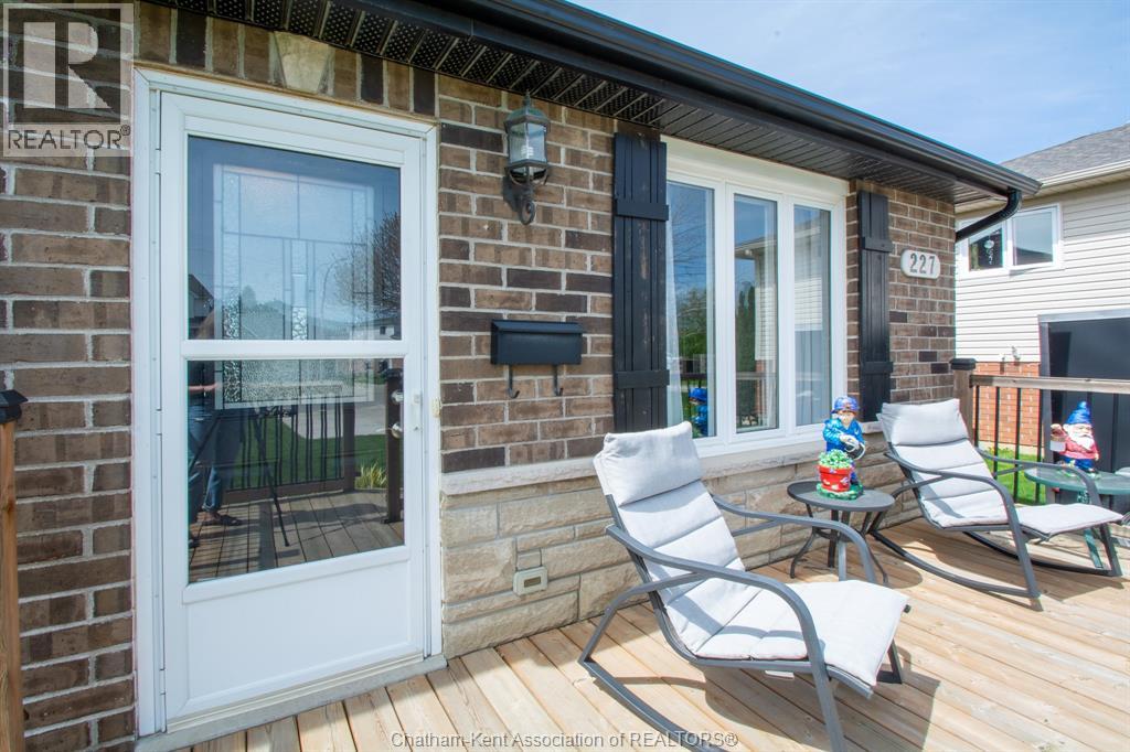 227 Bristol DRIVE - 9