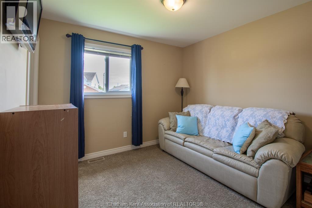 227 Bristol DRIVE - 25