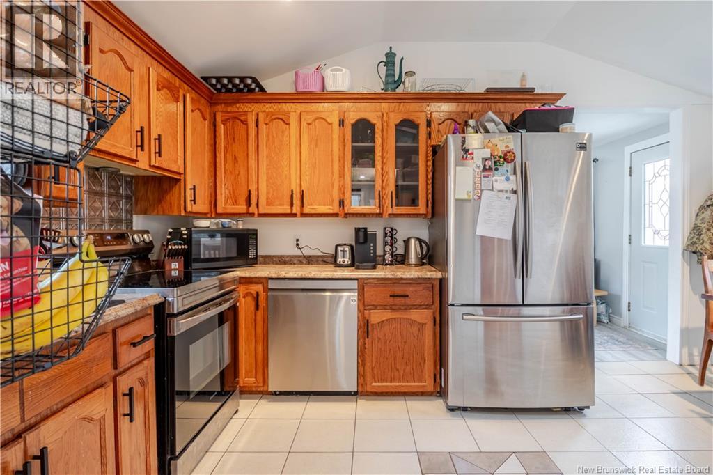 9 McLeod Lane - 11