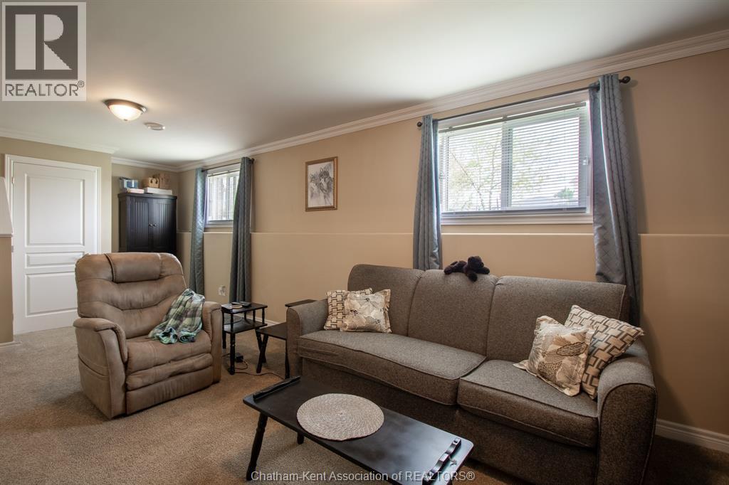 227 Bristol DRIVE - 29