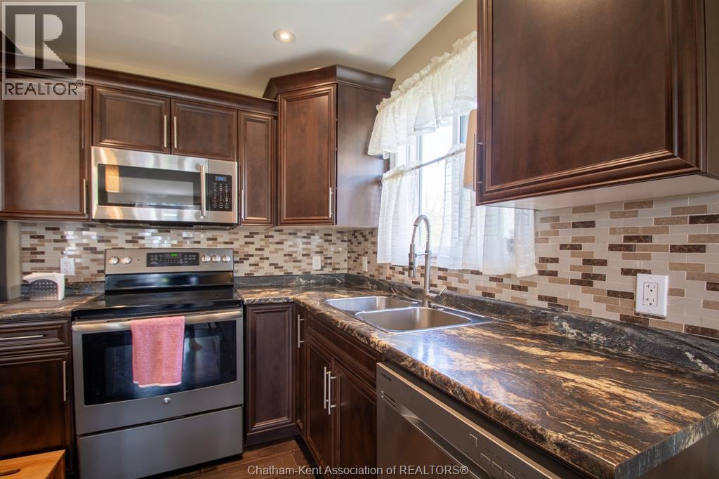 227 Bristol DRIVE - 17