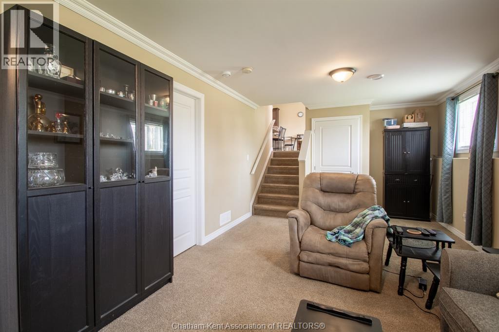 227 Bristol DRIVE - 32