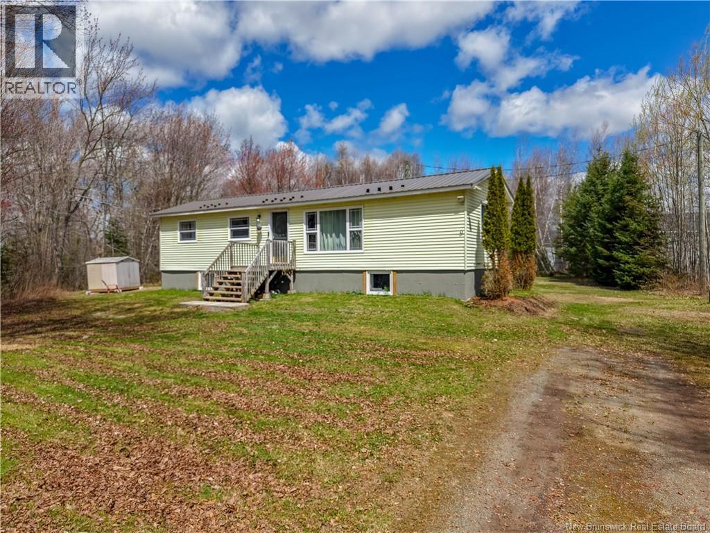 9 McLeod Lane - 33