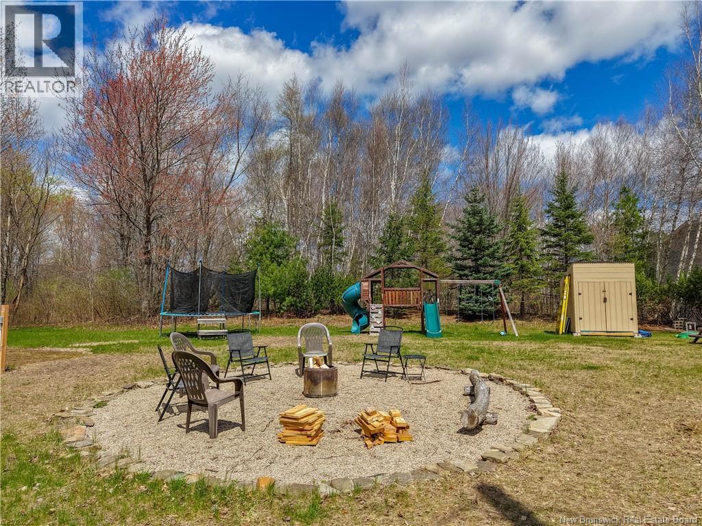 9 McLeod Lane - 29